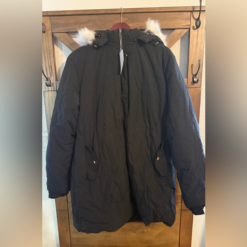 Women’s Black Puffer Jacket